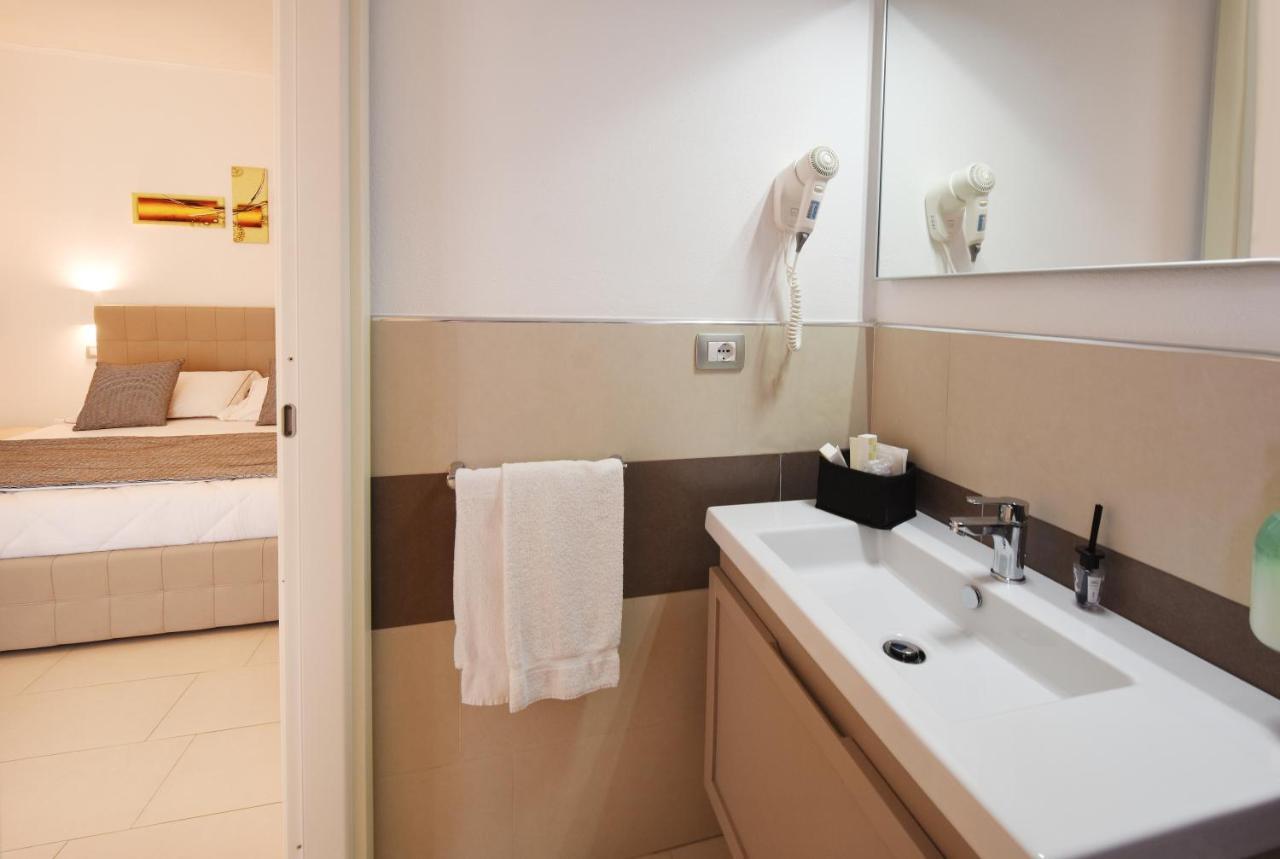 Hotel Xenia
