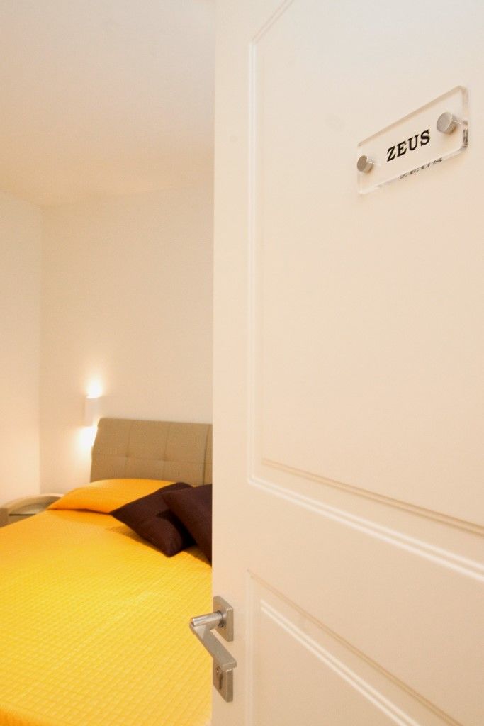 Hotel Xenia 3*