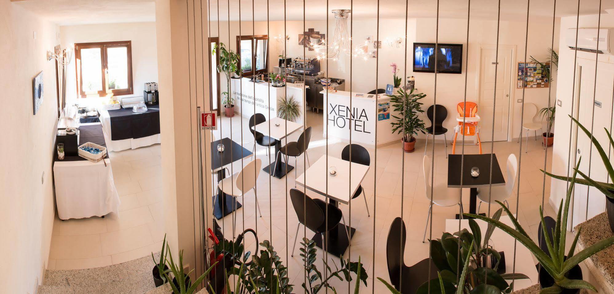 Xenia Hotel 3*